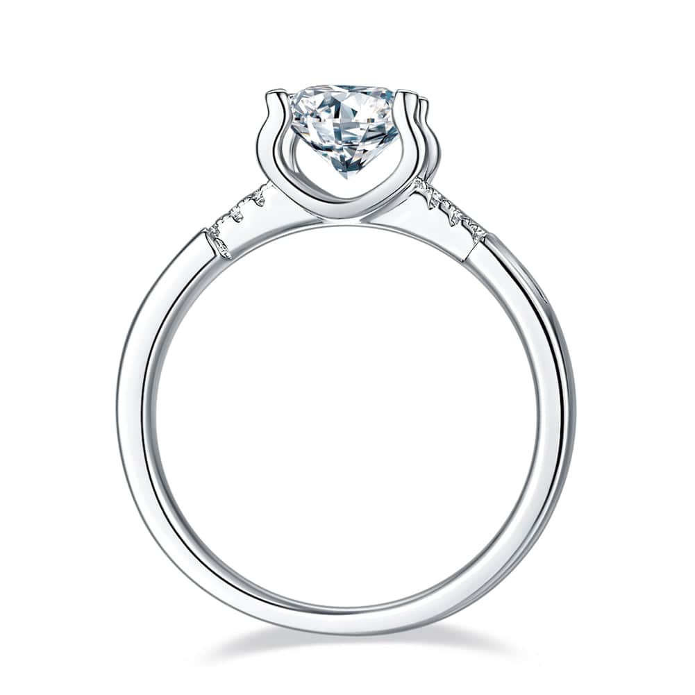 VVS moissanite diamond engagement ring