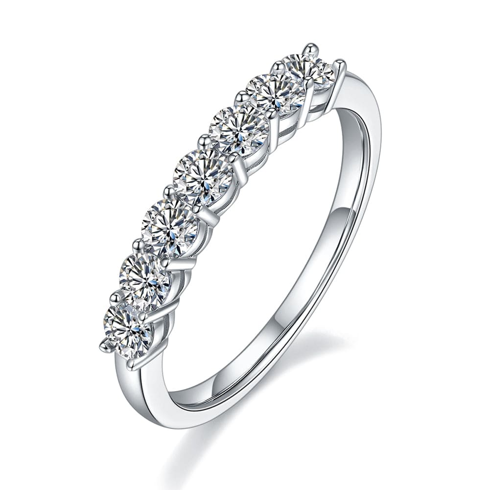 best moissanite enggement rings